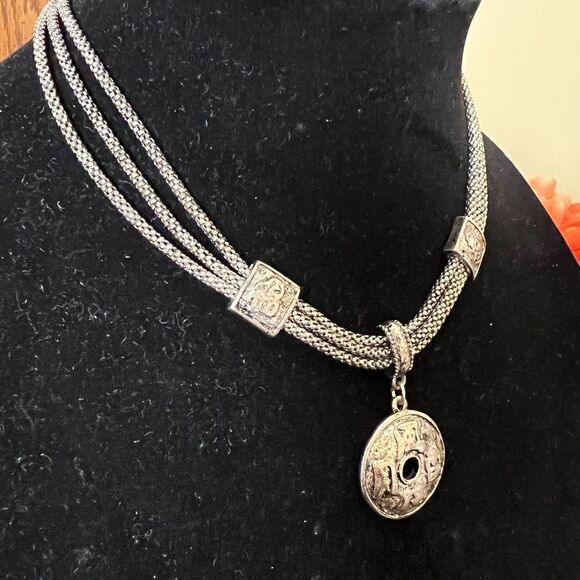 VINTAGE NAPIER MULTISTRAND SILVER NECKLACE - Picture 3 of 5